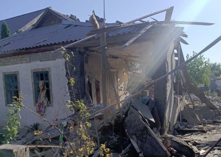    Украина ночью атаковала жилые дома в Донецке боевыми дронами. Погибла женщина