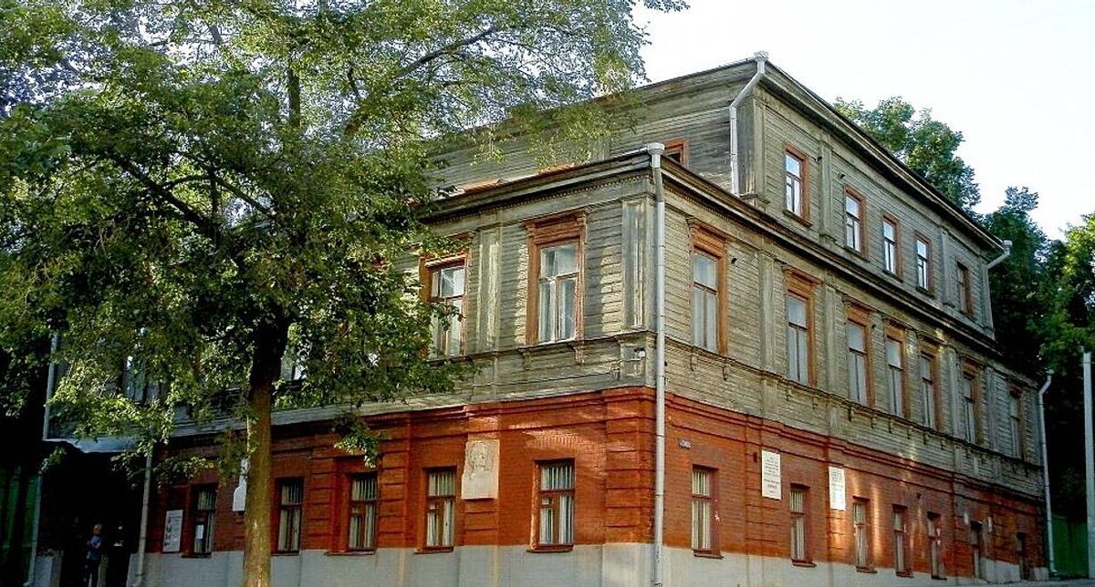 Музей-квартира Горького. Фото из открытого доступа, от расстройства забыла сфотографировать здание. 