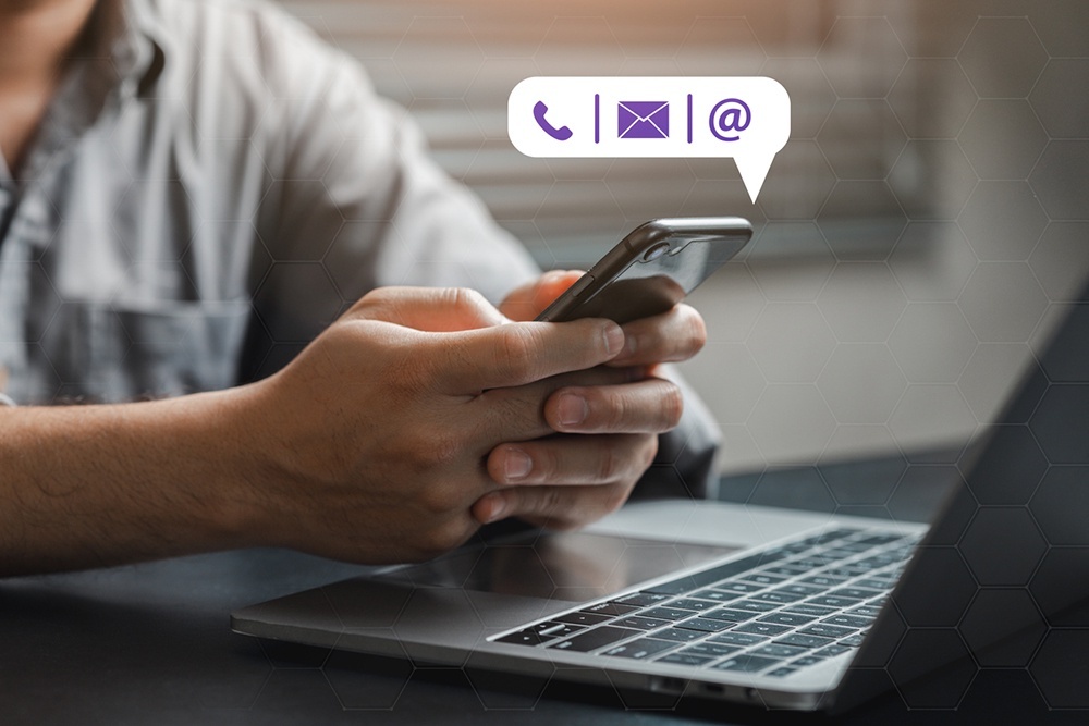    Соблюдение правил онлайн-этикета демонстрирует уважение к другим пользователям, их мнению и личному пространству. / iStock