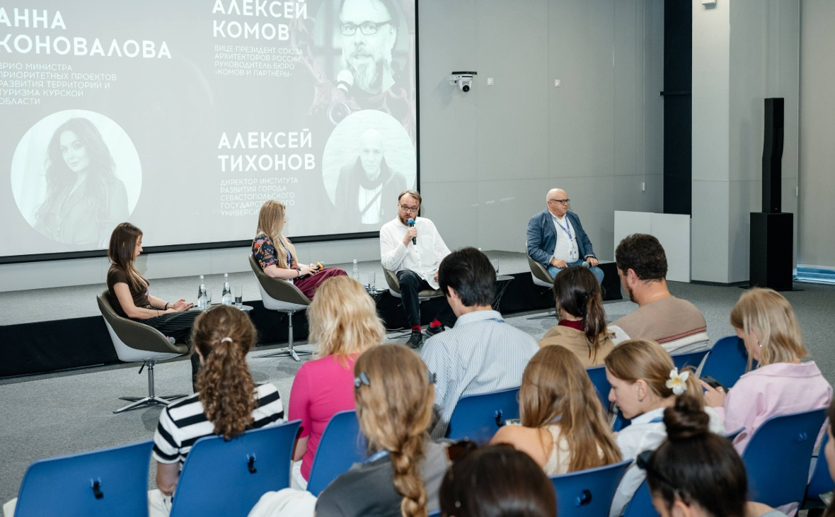 Фото: официальный телеграм-канал врио губернатора Курской области Александра Хинштейна