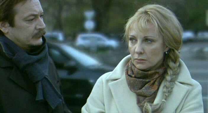 У супружеской пары успешных юристов Красновых (Елена Яковлева и Владислав Ветров) есть всё, кроме….детей. Фото из Интернета