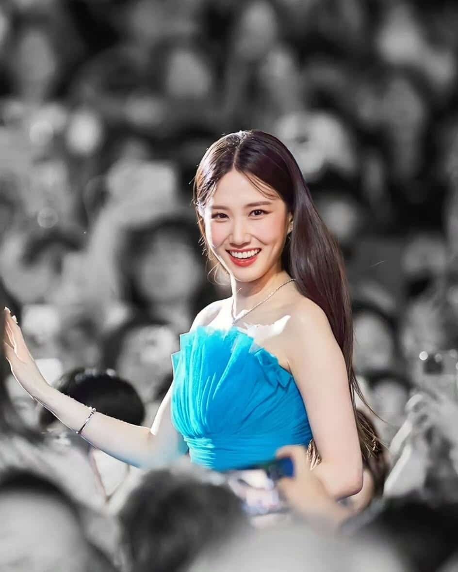     Фото: @eunbining0904
📷    Фото: @yang.sejong__
