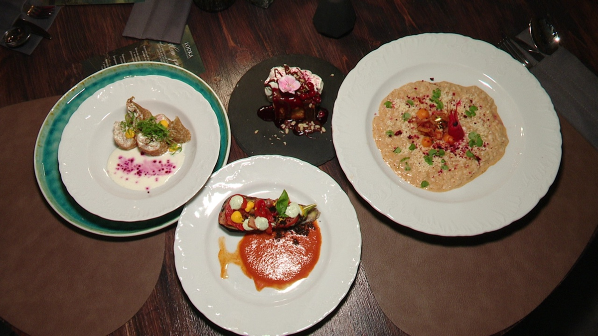 Каждое блюдо - не просто еда, а живая иллюстрация из прошлого