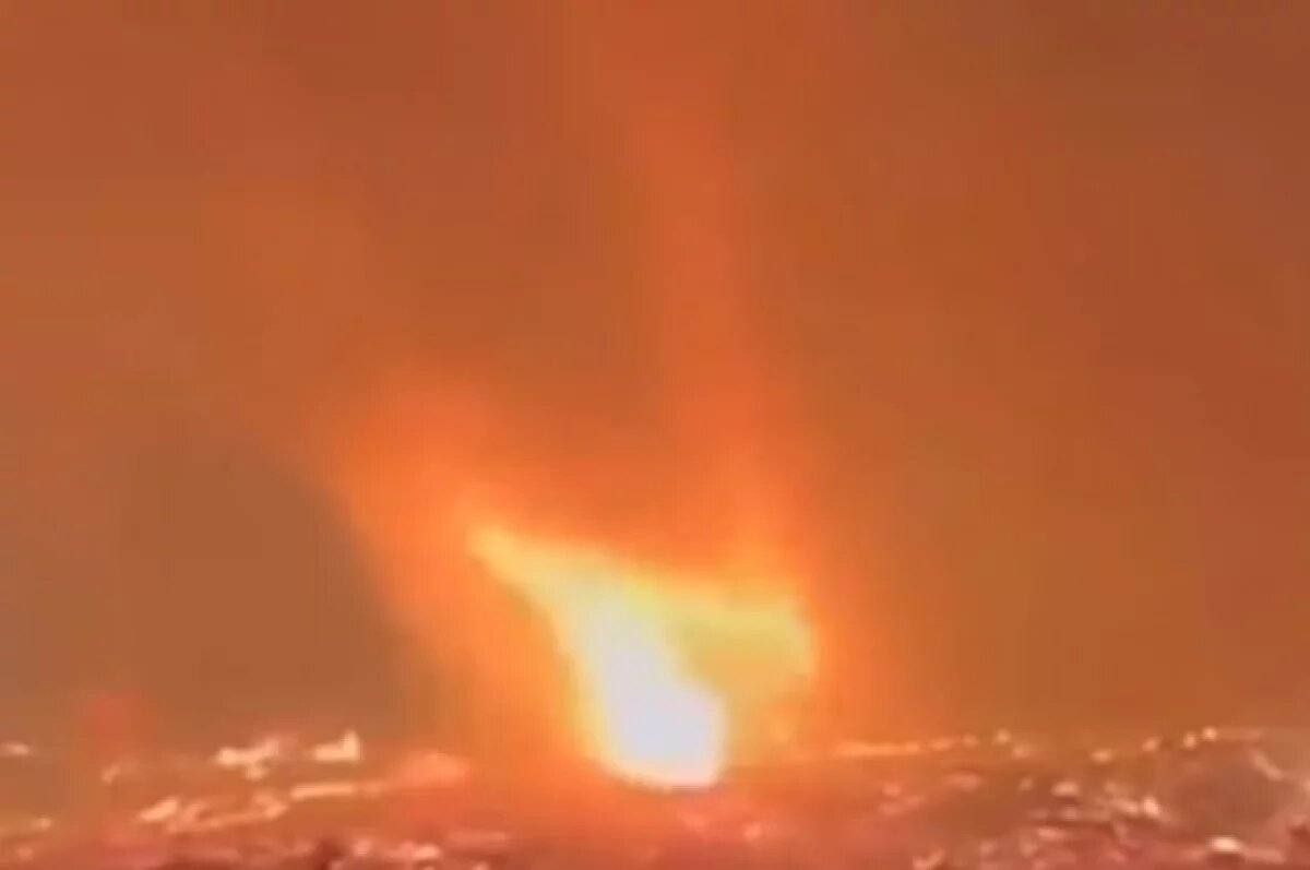    DE: огненный торнадо уничтожил популярный курорт в Португалии