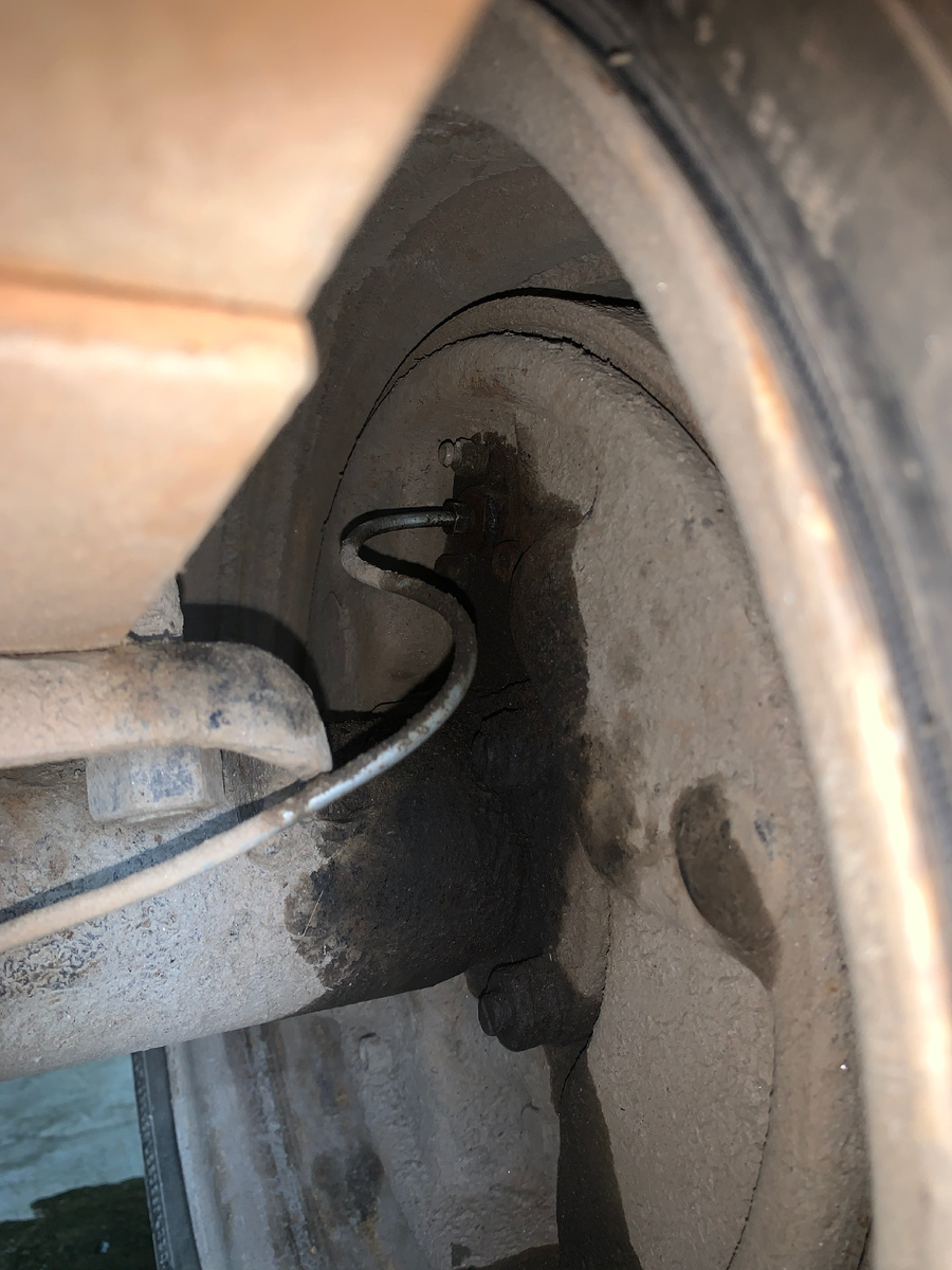 Заднее правое колесо