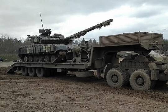    Александр Сырский сообщил о планах оснастить ВСУ тысячами роботов