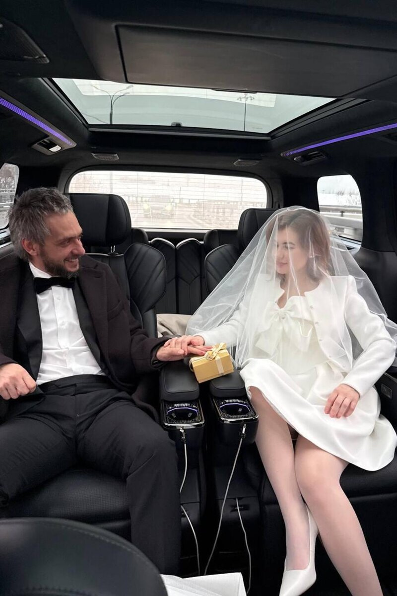    Анна Цуканова-Котт и Михаил Врубель Соцсети