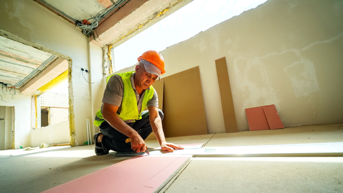    Югра продолжит капремонты школ и детских садов в Макеевке