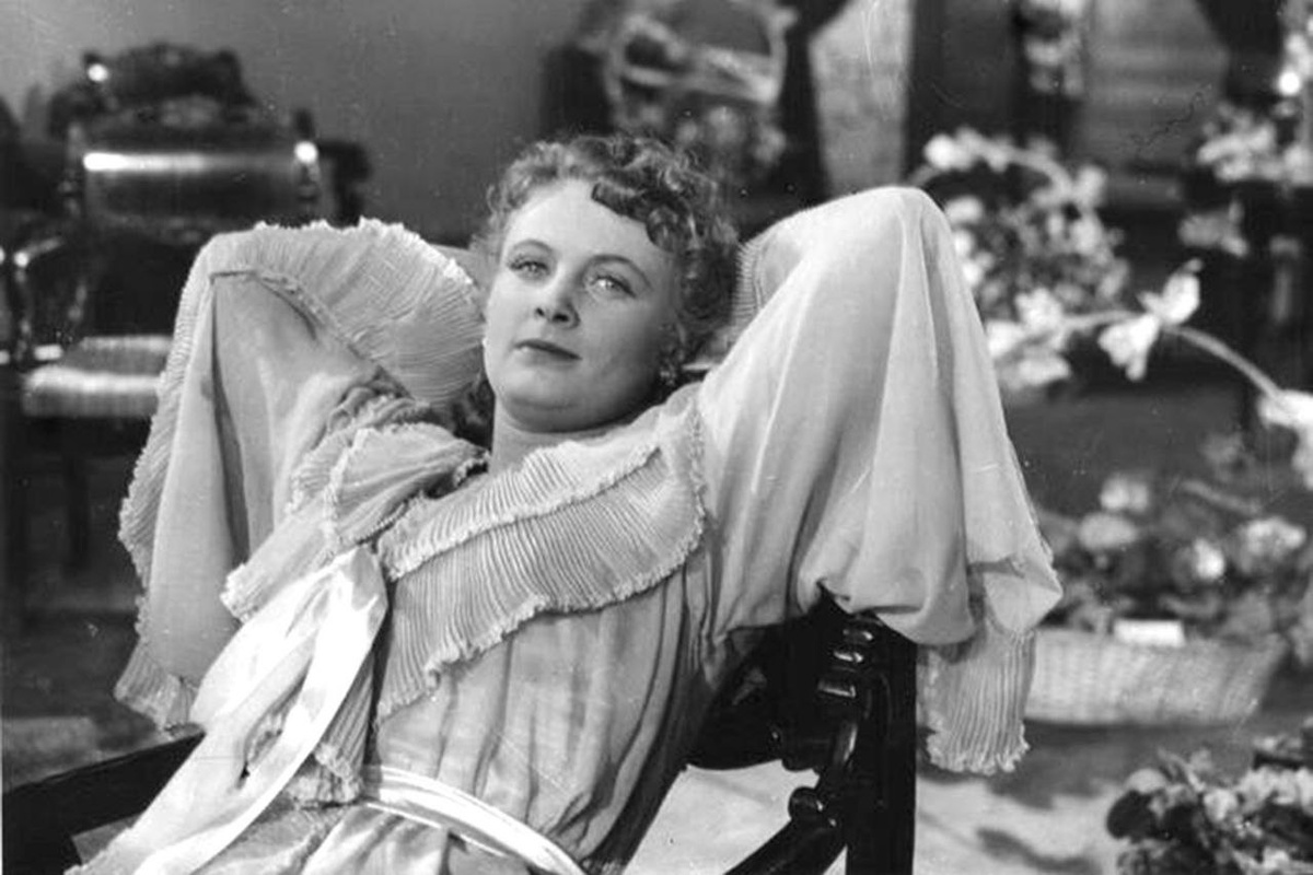 Алла Ларионова, кадр из фильма «Анна на шее»