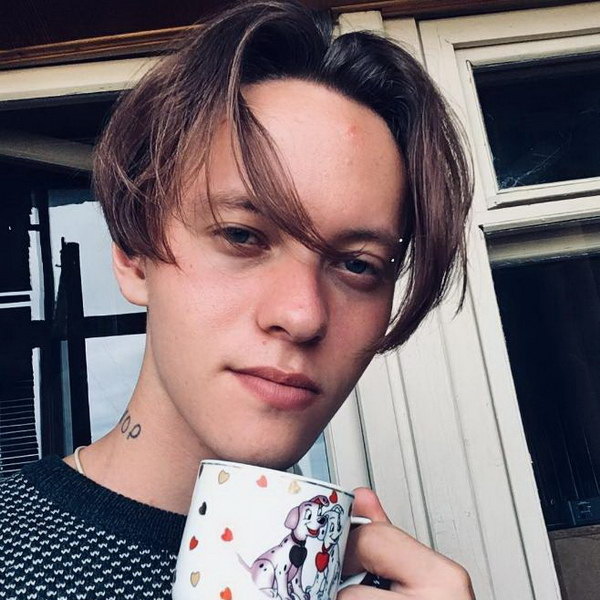     Эдуарда Шарлота* перевели в колонию общего режима