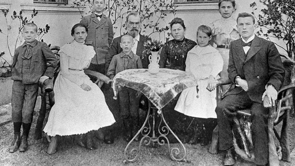 Семейное фото Рихарад Зорге .