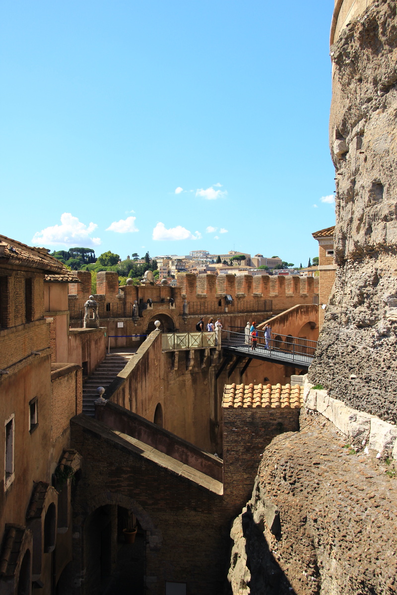 стены замка