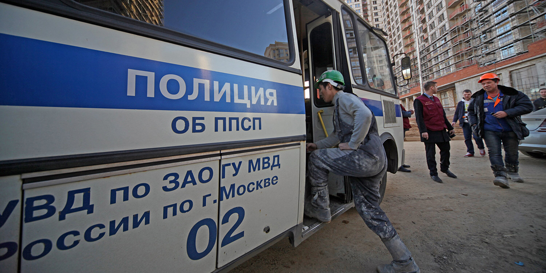 В Госдуме намерены вывести борьбу с мигрантами-насильниками на новый уровень