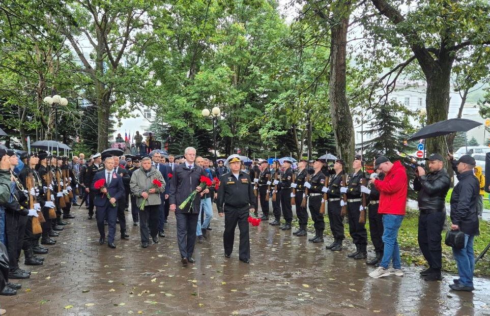 Фото: Торжественное мероприятие «В сердце вечно живые», посвящённое 80-летию со дня начала Курильской десантной операции / kamgov.ru