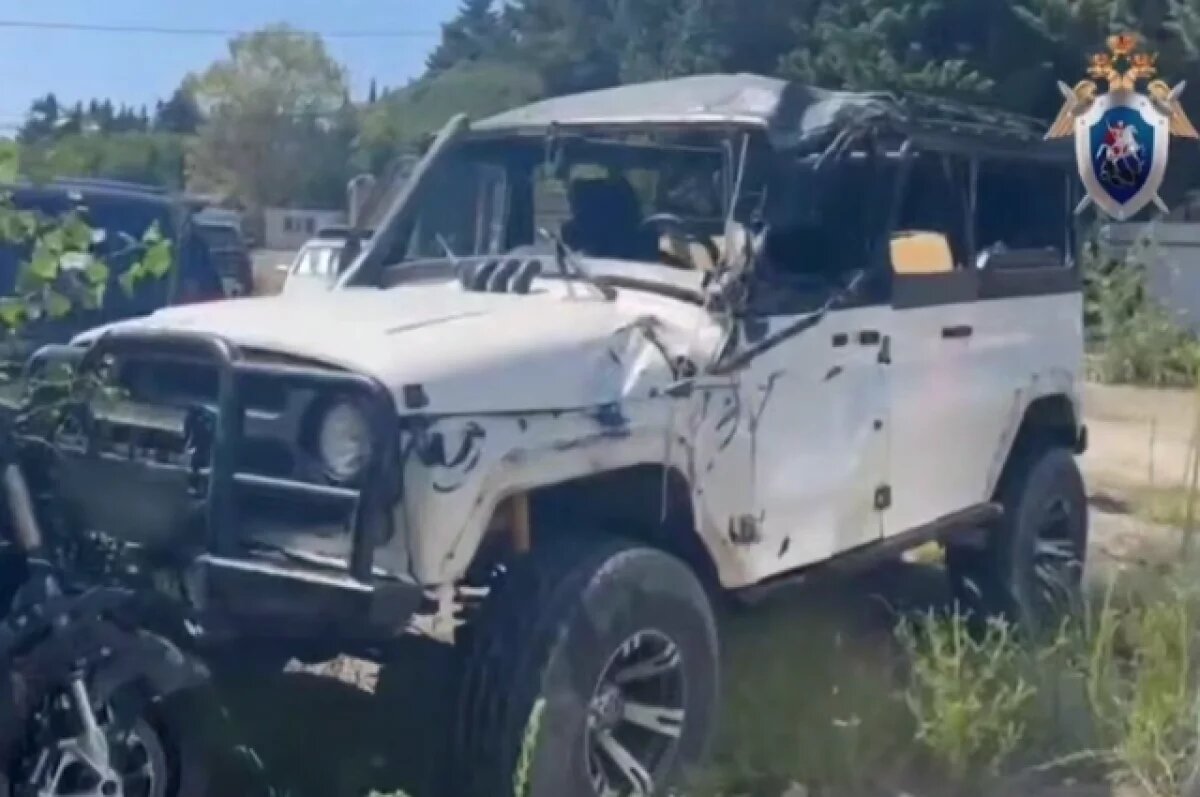    В Сочи следователь осмотрел внедорожник, в ДТП с которым погибли двое