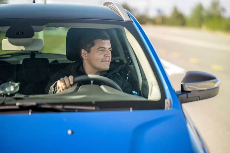    Губернатор Артюхов и тренер Веринский обсудили развитие Тарко-Сале и спортивные амбиции Ямала