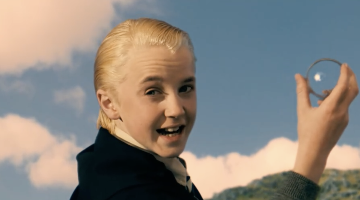 Том Фелтон в роли Драко Малфоя в фильме "Гарри Поттер и философский камень" (реж. Крис Коламбус)