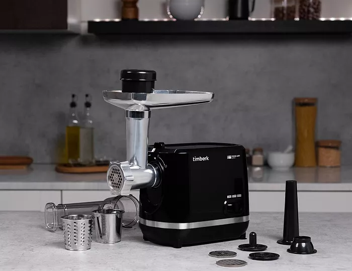 Закуски из сала в мясорубке