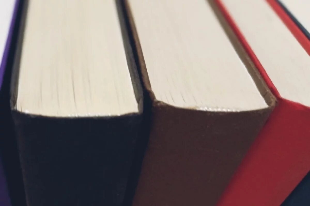    Власти Краснодара рассказали, что школы получили книги на 688 млн рублей