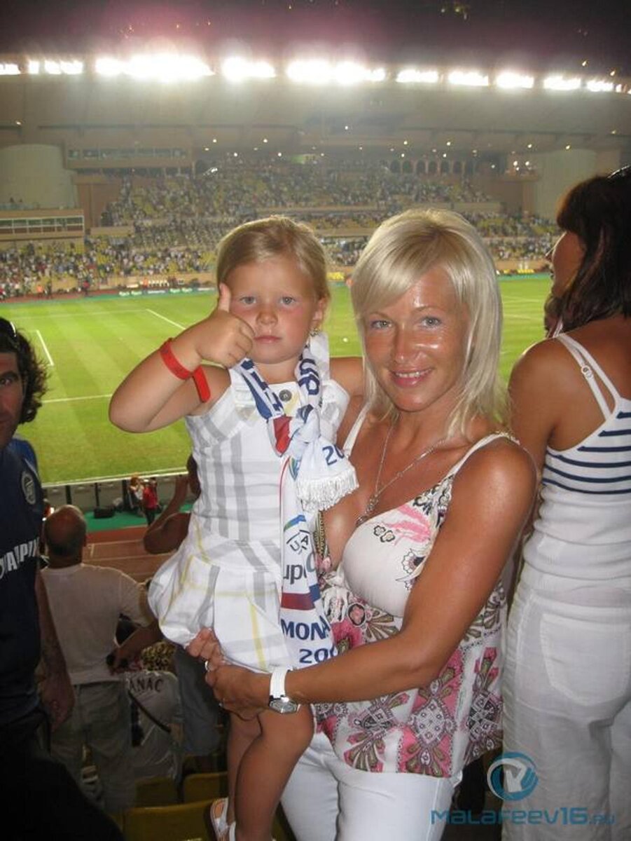     Марина Малафеева с дочерью Ксенией. Фото: Telegram-канал MALYSHKA/Ксения Малафеева