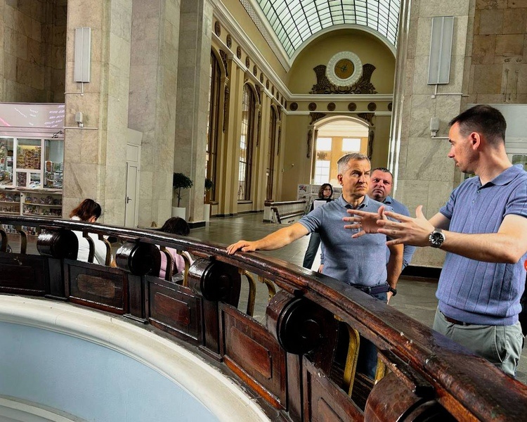     В Курске продолжается реконструкция железнодорожного вокзала