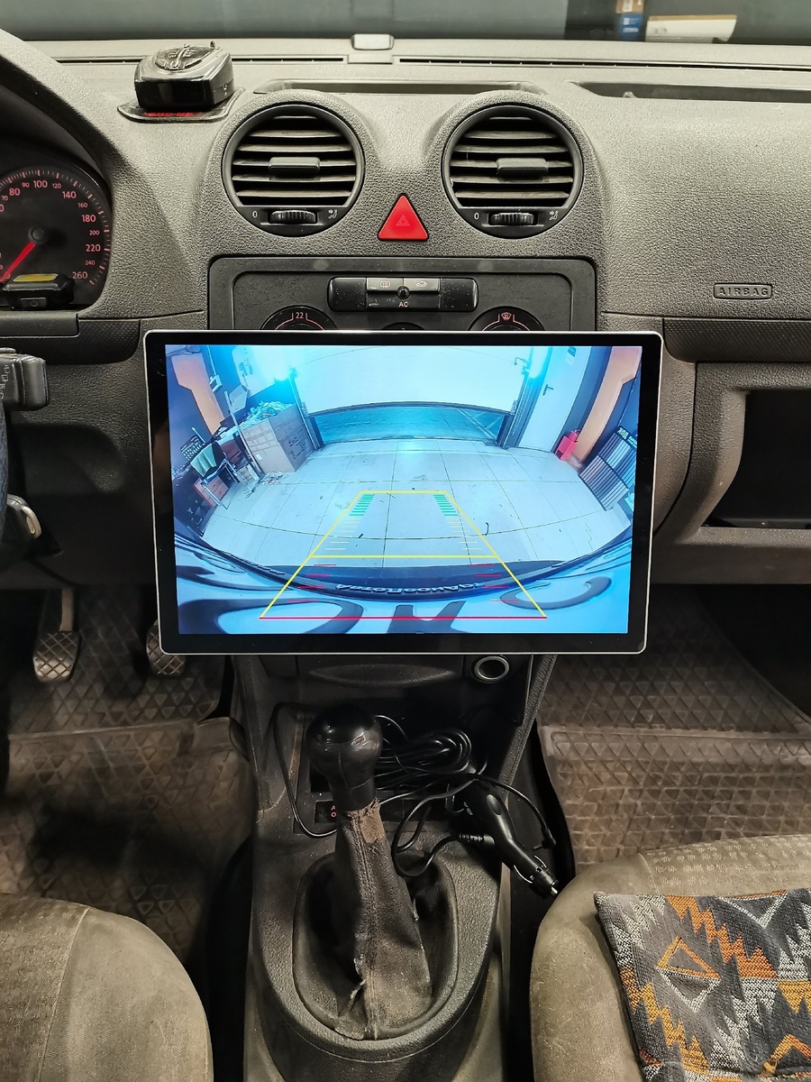 Топ-5 магнитол с квадратным экраном 2025 года