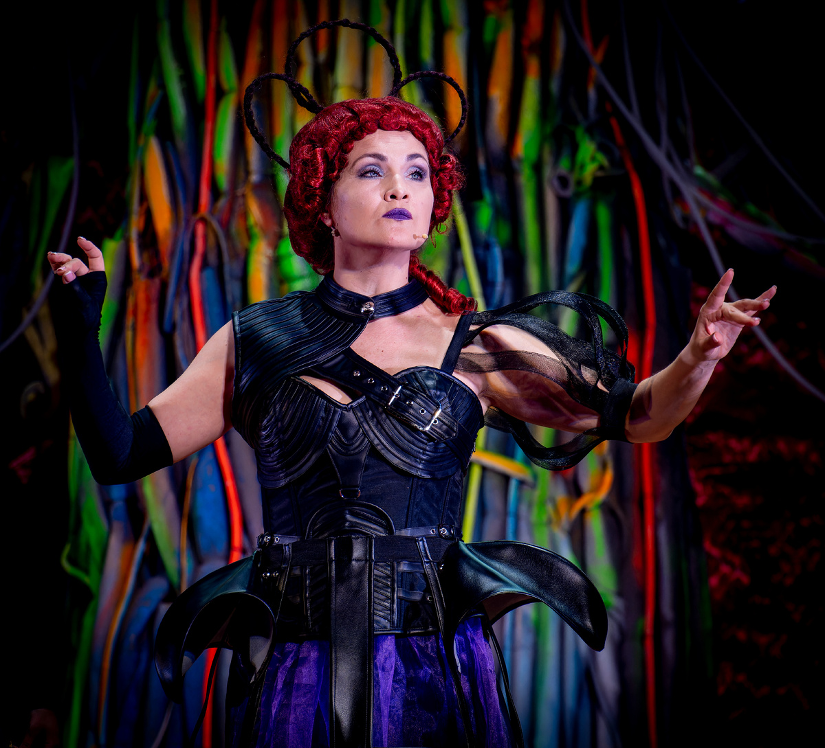 "Голый король. Иллюзия сказки". Керченский драматический театр им. А.С. Пушкина.              
 Фото. А. Беланова.