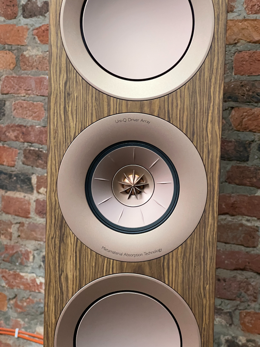 KEF R11 Meta
