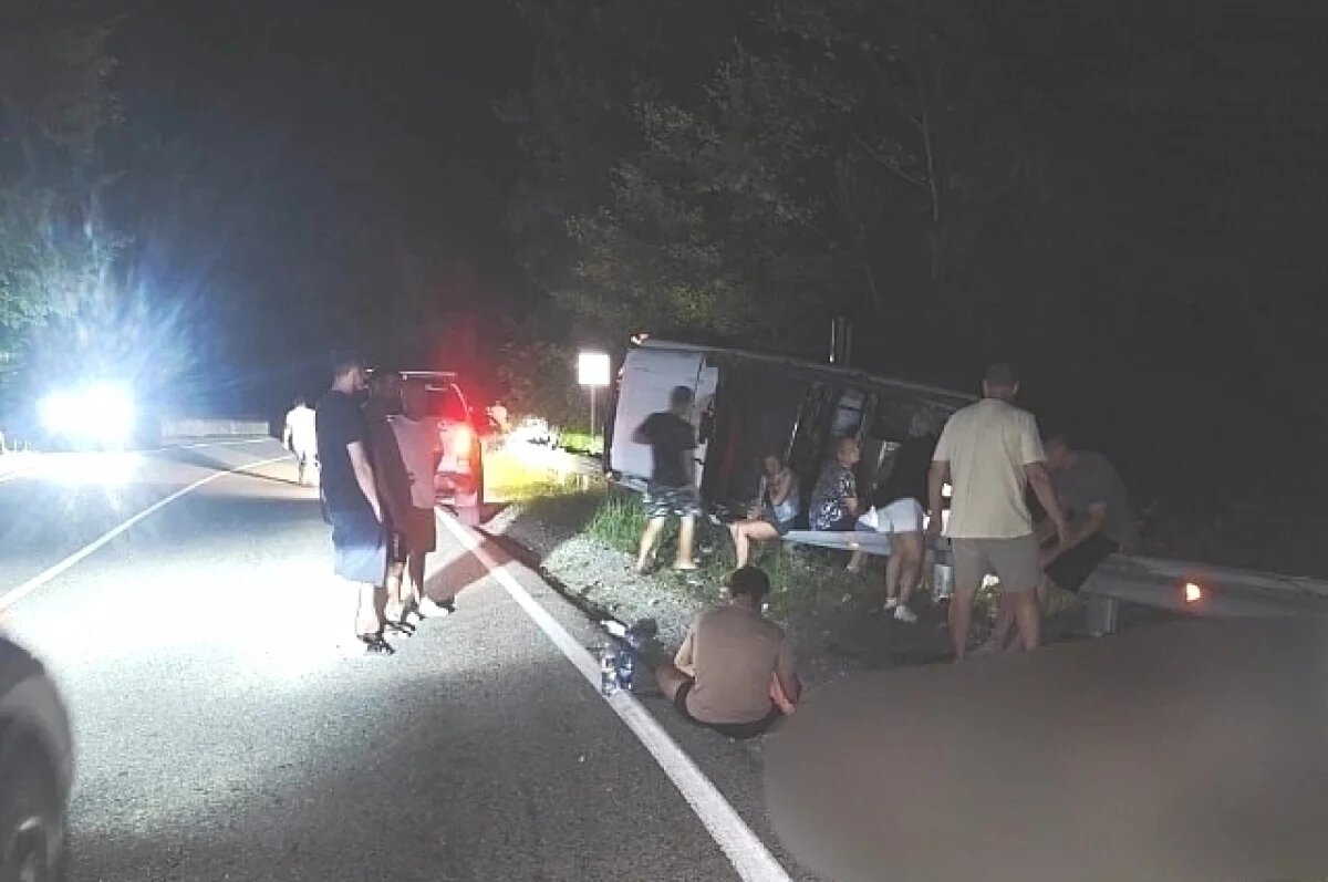    Кадры с места смертельного ДТП.