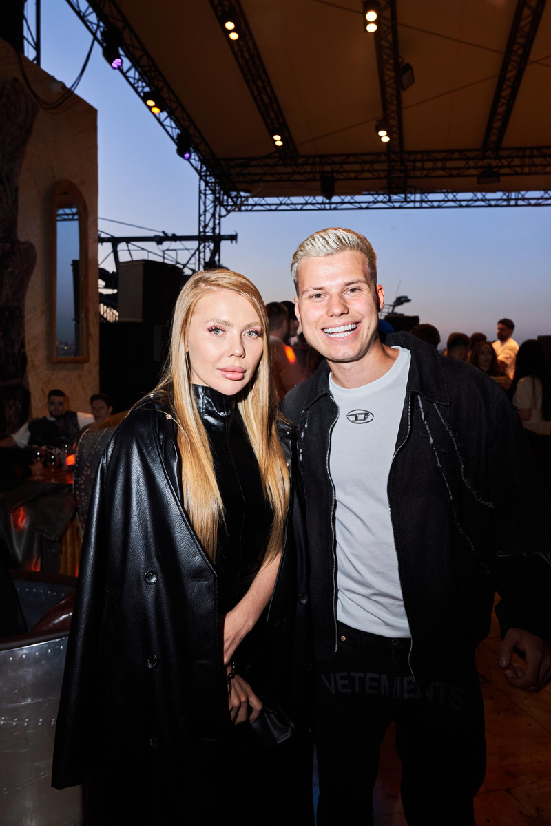     Карина Кросс и Лёша Янгер. Фото: архив пресс-службы