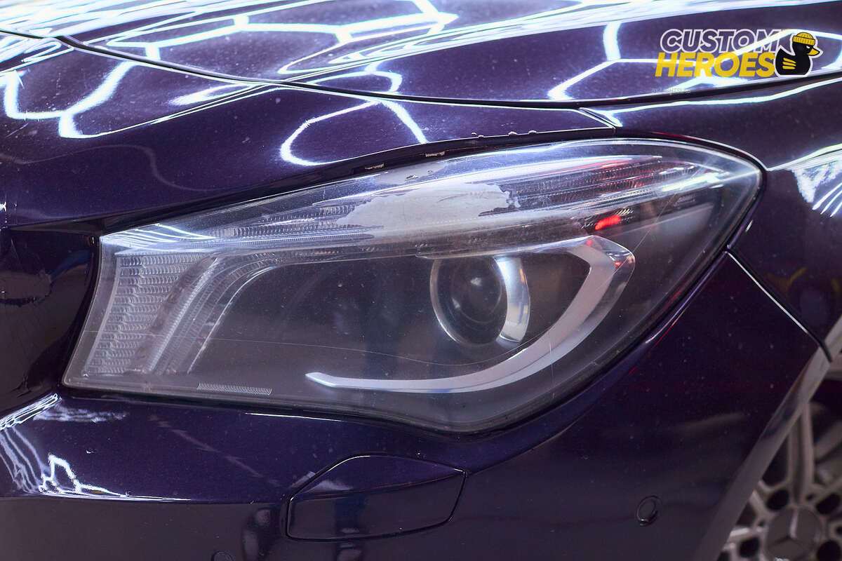 Источник изображения https://custom-heroes.ru/raboty/vid-uslugi/avtosvet/nashi-raboty/mercedes-benz-vosstanovlenie-optiki-posle-zapotevaniya-i-nekachestvennogo-remonta/