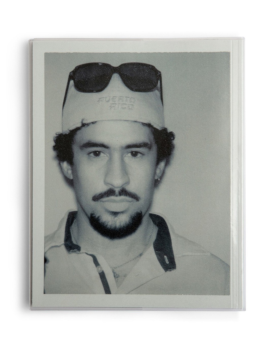    Вышла фотокнига о карьере рэпера Bad Bunny (фото 1)