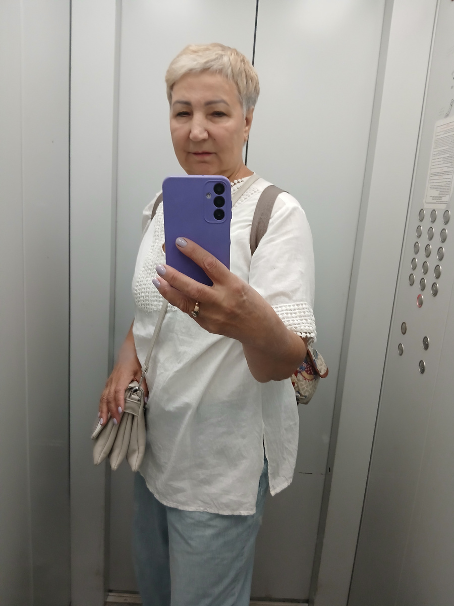 В город приехала. Август. Фото моё как и все другие.