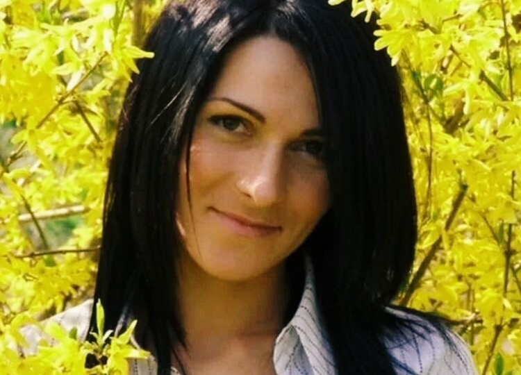 3 месяца встреч с женщиной (з/п 40к), которая “не требует ничего”. Как я в свои 47 лет понял, что ее “скромность” - ловушка, и надо бежать