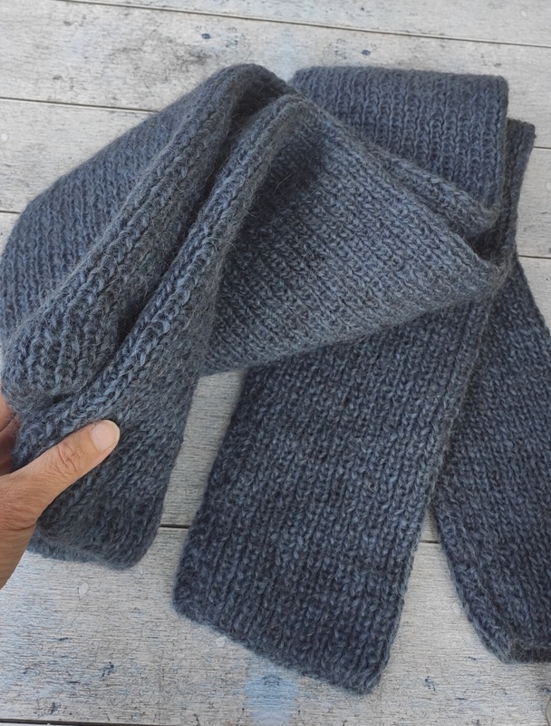 Вязаные брюки.