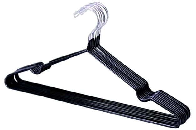 Дешевые тонкие плечики - не для длительного хранения вещей