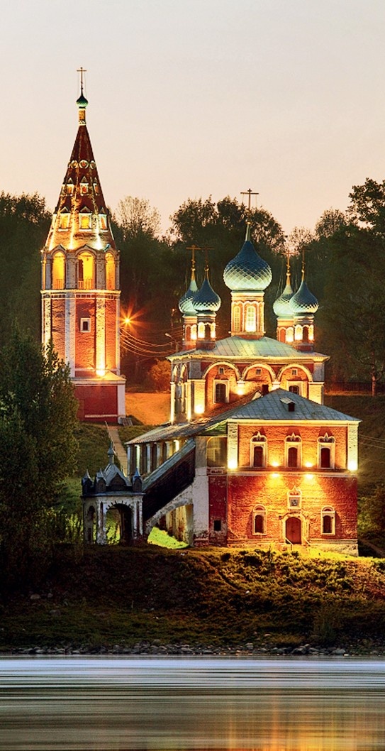 Ил. 1. Казанский храм на левом волжском берегу в Тутаеве