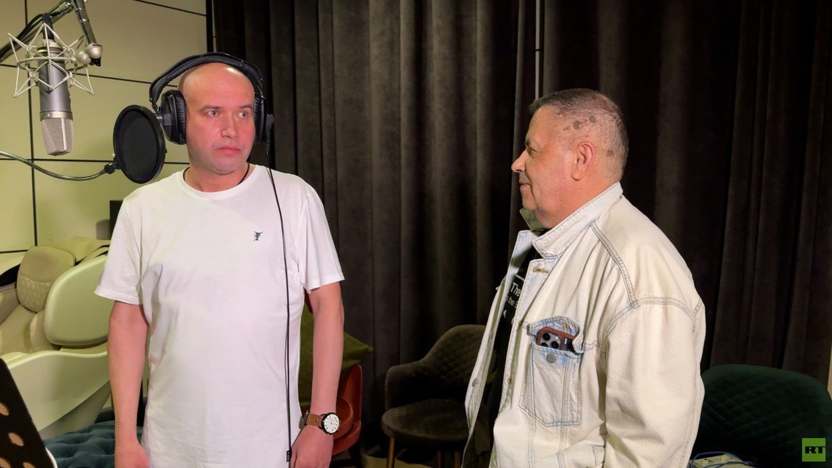     Павел и Николай Расторгуевы в студии. Работа над ролью воеводы Фёдора в этно-опере Игоря Матвиенко «Князь Владимир» / RT