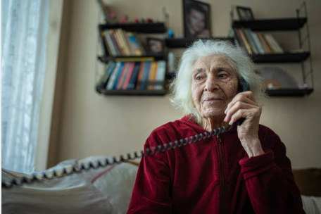 - Да, он взял ваши деньги. И что? Лучше прятать надо было. Ничего страшного, ещё накопите. Делиться с родней надо, - сказала теща о сынуле