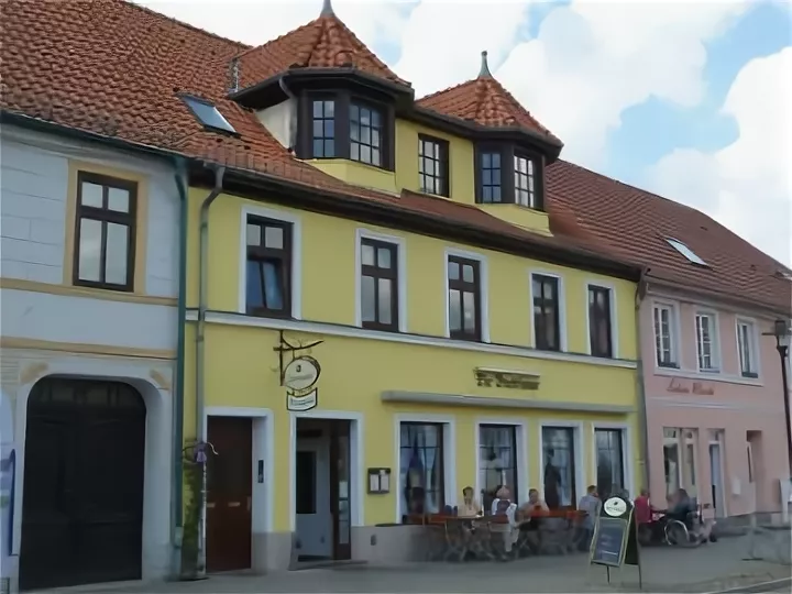 Гаштет на одной из улиц Темплина (фото взято из открытых источников)