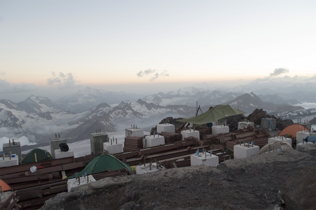 Фундамент и наша палатка