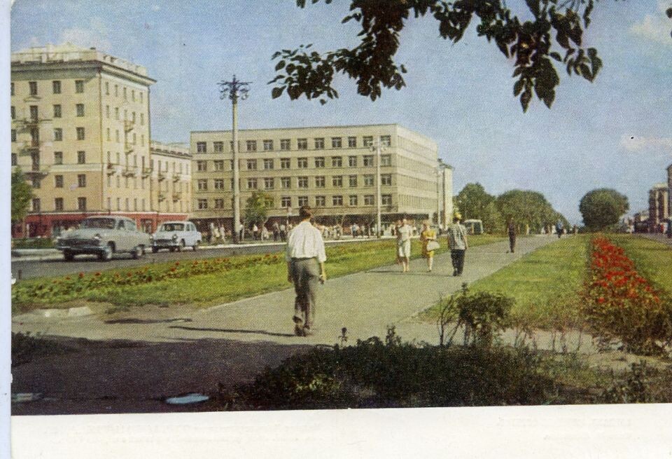    Открытка. Барнаул. Площадь Советов . Источник: goskatalog.ru, архив МБУ "Музей "Город"