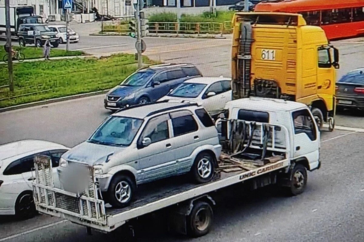    Житель Хабаровска украл машину из двора владелицы и сдал её на металлолом