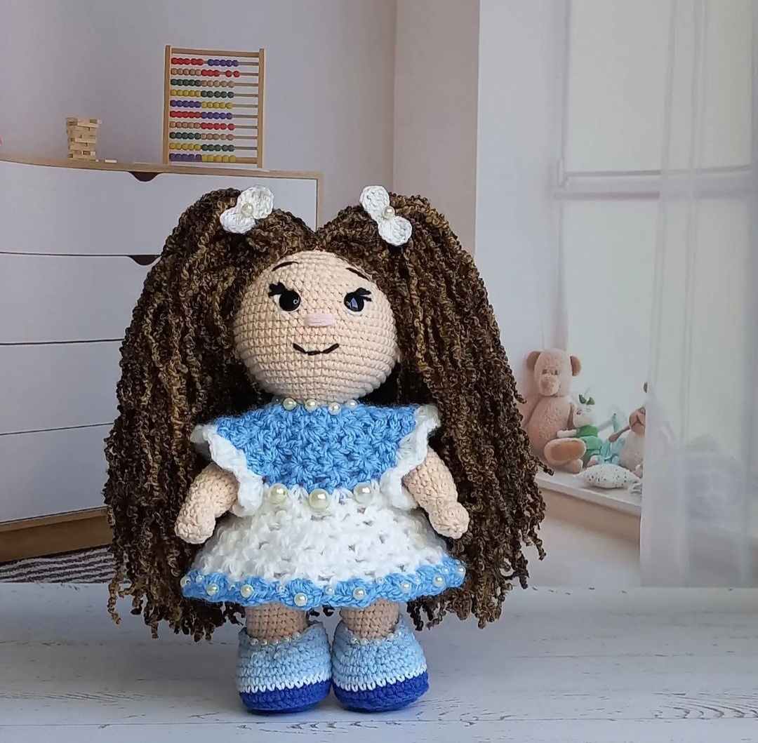 Дочка попросила себе подружку, и получилась вот такая красотка.