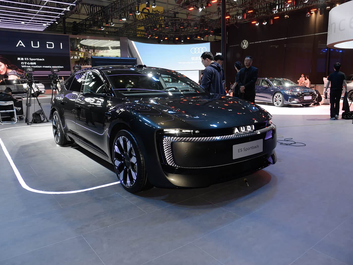 Подготовка к презентации Audi E5 Sportback