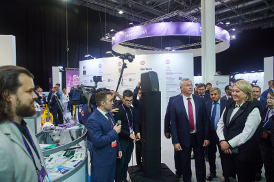 Сибирскую венчурную ярмарку 2024 посетил губернатор Новосибирской области Андрей Александрович Травников