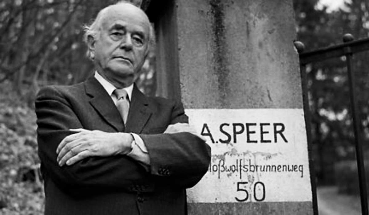Альберт Шпеер после освобождения.