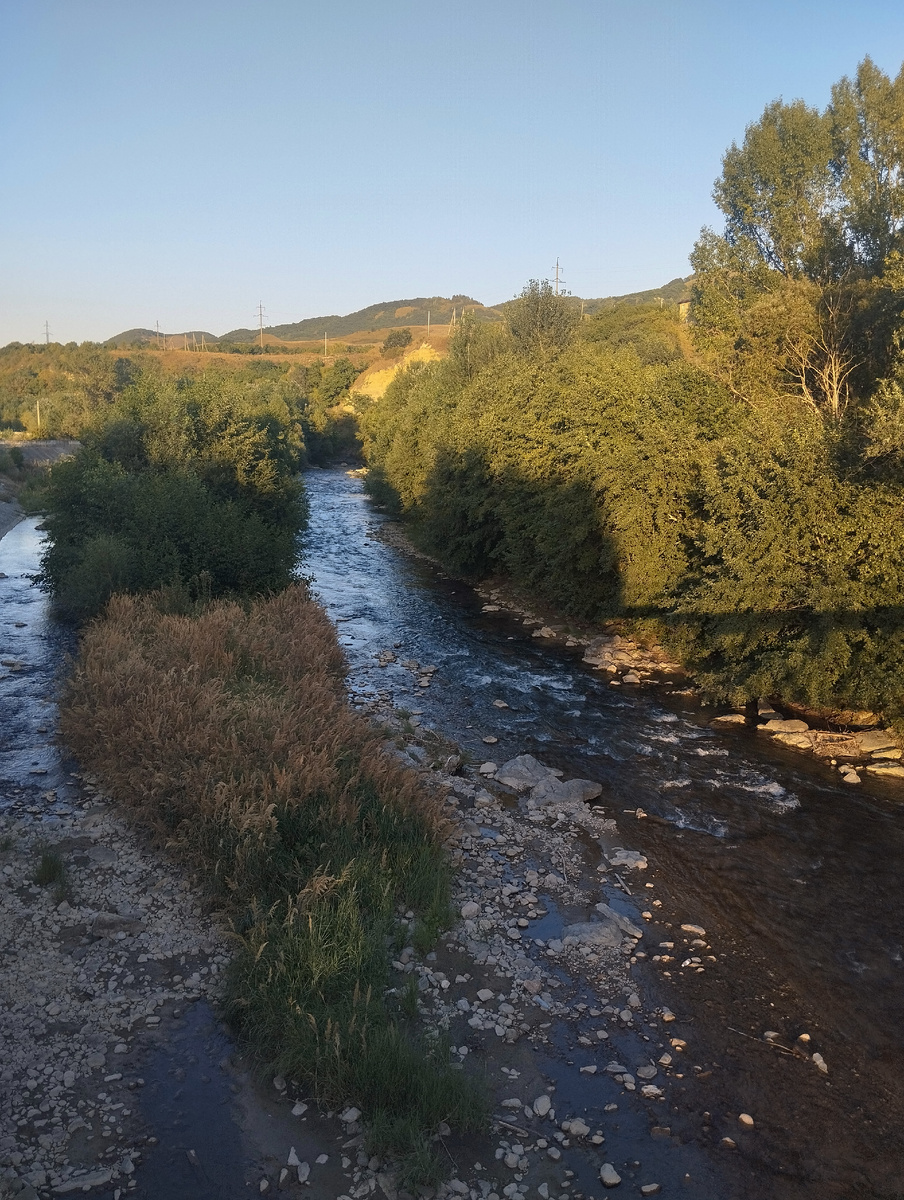Речка Подкумок вчесть нее и названа станция