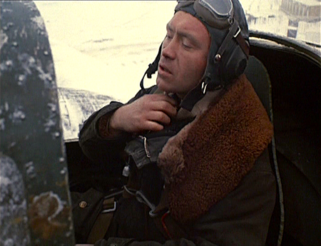 Кадры из фильма «Торпедоносцы» (1983 год; производство – СССР. Режиссёр – Семён Давидович Аранович. Авторы сценария – Алексей Юрьевич Герман-старший и Светлана Игоревна Кармалита)