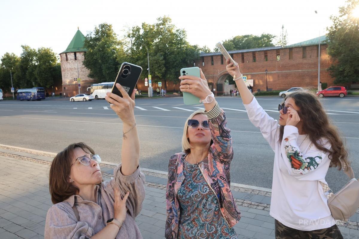    54% опрошенных в возрасте до 35 лет не одобряют ограничения